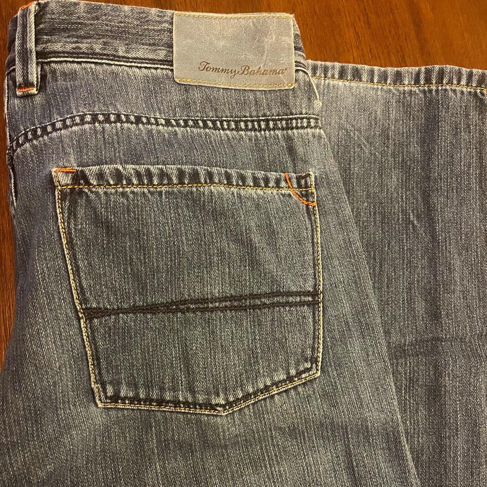 Tommy Bahama 32 x 32 Denim
